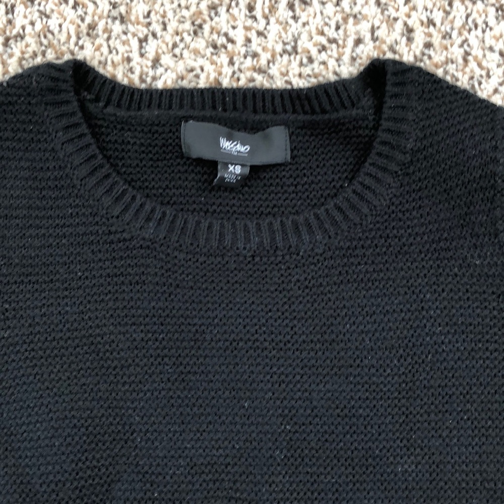 Cold shoulder Sweater - Picture 2 of 2